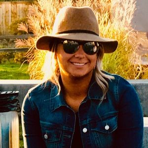 Meet your Posher, Stacia